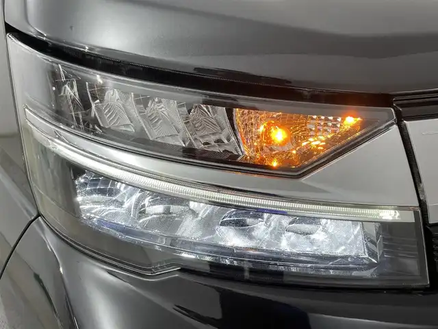 ダイハツ ムーヴ カスタム X LTD SAⅢ 道央・札幌 2021(令3)年 2.3万km ブラックマイカメタリック ・４WD/・衝突軽減ブレーキ/・シートヒーター/・横滑り防止機能/・オートハイビーム/・アイドリングストップ/・純正オーディオ/・Ｂｌｕｅｔｏｏｔｈ＆ＣＤ/・オートライト/・オートエアコン/・ＬＥＤヘッドライト/・フロントフォグ/・電動格納ウインカーミラー/・純正フロアマット/・純正アルミホイール/・クリアランスソナー/・誤発進抑制機能/・先行車発進通知/・スマートキー＆プッシュスタート/・レーンアシスト/・盗難防止システム