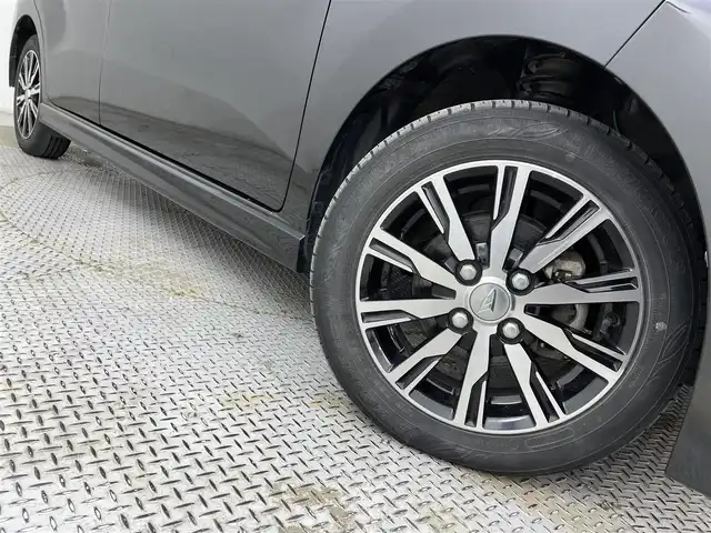 ダイハツ ムーヴ カスタム X LTD SAⅢ 道央・札幌 2021(令3)年 2.3万km ブラックマイカメタリック ・４WD/・衝突軽減ブレーキ/・シートヒーター/・横滑り防止機能/・オートハイビーム/・アイドリングストップ/・純正オーディオ/・Ｂｌｕｅｔｏｏｔｈ＆ＣＤ/・オートライト/・オートエアコン/・ＬＥＤヘッドライト/・フロントフォグ/・電動格納ウインカーミラー/・純正フロアマット/・純正アルミホイール/・クリアランスソナー/・誤発進抑制機能/・先行車発進通知/・スマートキー＆プッシュスタート/・レーンアシスト/・盗難防止システム