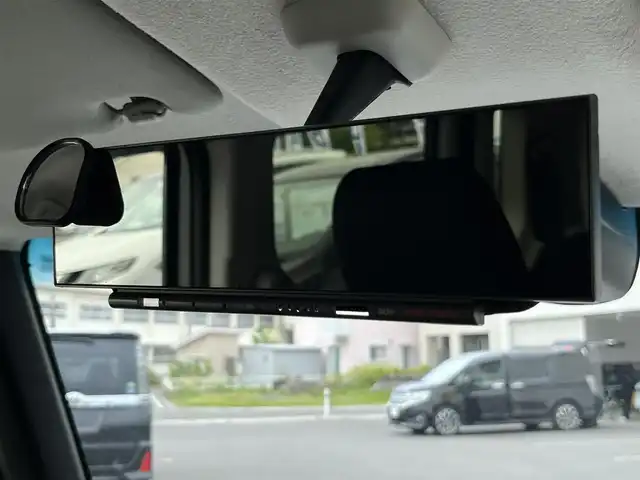 ホンダ Ｎ ＢＯＸ カスタム G Lパッケージ 長崎県 2016(平28)年 8.7万km プレミアムホワイトパールⅡ (株)IDOMが運営する【じしゃロン長崎店】の自社ローン専用車両になりますこちらは現金またはオートローンご利用時の価格です。自社ローンご希望の方は別途その旨お申付け下さい/バックカメラ　/ＨＩＤヘッドライト　/ＣＴＢＡ　/パワースライドドア　/プッシュスタート　/ＥＴＣ　/スマートキー　/電格ミラー　/オートライト