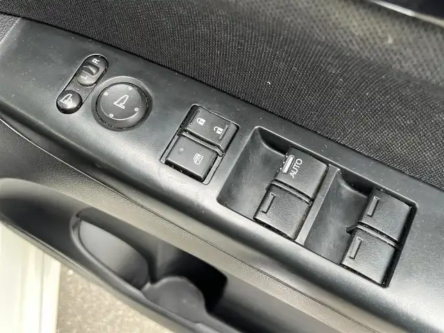 ホンダ Ｎ ＢＯＸ カスタム G Lパッケージ 長崎県 2016(平28)年 8.7万km プレミアムホワイトパールⅡ (株)IDOMが運営する【じしゃロン長崎店】の自社ローン専用車両になりますこちらは現金またはオートローンご利用時の価格です。自社ローンご希望の方は別途その旨お申付け下さい/バックカメラ　/ＨＩＤヘッドライト　/ＣＴＢＡ　/パワースライドドア　/プッシュスタート　/ＥＴＣ　/スマートキー　/電格ミラー　/オートライト