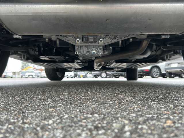 スズキ エスクード 富山県 2022(令4)年 1.9万km クールホワイトパール 禁煙／４WD/衝突軽減ブレーキ／レーンアシスト／レーダークルーズコントロール／社外ナビ／ＴＶ／バックカメラ／ＥＴＣ／シートヒーター/アイドリングストップ