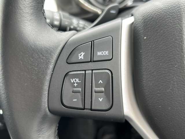 スズキ エスクード 富山県 2022(令4)年 1.9万km クールホワイトパール 禁煙／４WD/衝突軽減ブレーキ／レーンアシスト／レーダークルーズコントロール／社外ナビ／ＴＶ／バックカメラ／ＥＴＣ／シートヒーター/アイドリングストップ