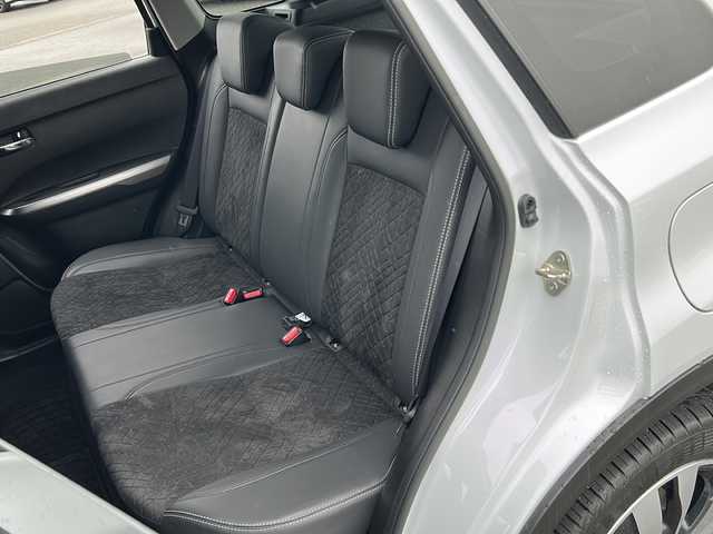 スズキ エスクード 富山県 2022(令4)年 1.9万km クールホワイトパール 禁煙／４WD/衝突軽減ブレーキ／レーンアシスト／レーダークルーズコントロール／社外ナビ／ＴＶ／バックカメラ／ＥＴＣ／シートヒーター/アイドリングストップ