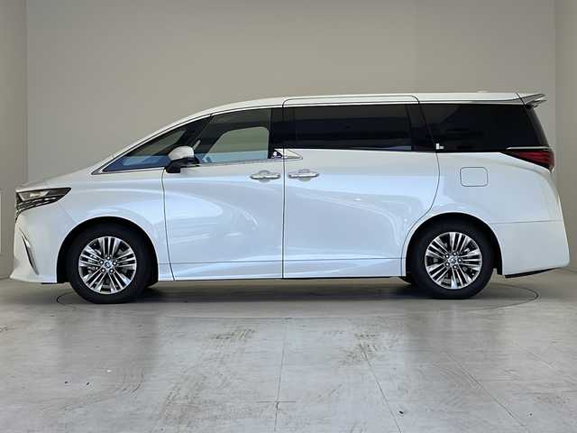 トヨタ アルファードハイブリット Z 愛知県 2024(令6)年 0.4万km プラチナホワイトパールマイカ 衝突軽減システム/純正１４型ディスプレイオーディオ（ナビあり）/フリップダウンモニター/三眼LEDヘッドライト/全方位カメラ/両側パワースライドドア/レーダークルーズコントロール/シートヒーター/エアシート/フルセグ/Bluetooth/バックカメラ/電動リアゲート/パワーシート/ヘッドアップディスプレイ/コーナーセンサー/純正アルミホイール/ＥＴＣ２．０/ブラインドスポットモニター/ステアリングヒーター/インテリジェントミラー/リアオートエアコン/オートマチックハイビーム/置くだけ充電器/ステアリングスイッチ/スマートキー/プッシュスタート