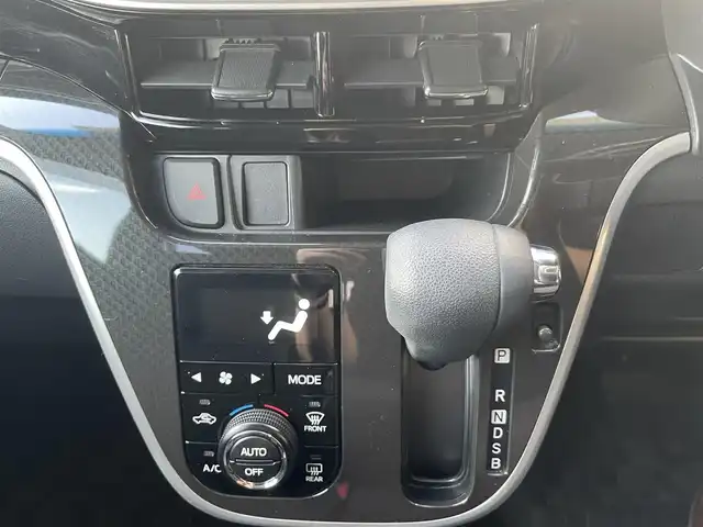 ダイハツ ムーヴ カスタム X LTD SAⅢ 青森県 2017(平29)年 4.9万km パールホワイトⅢ 4WD/スマートアシストIII/・衝突警報機能/・衝突回避支援ブレーキ/・車線逸脱警報機能/・誤発進抑制機能（前後）/・先行車発進お知らせ機能/・オートハイビーム/社外メモリナビ/【FM/AM/CD/DVD/BT】/フルセグTV/シートヒーター/ステアリングスイッチ/電動格納ミラー/LEDヘッドライト/純正エンジンスターター/ETC/純正AW夏タイヤ積込/取扱説明書/保証書