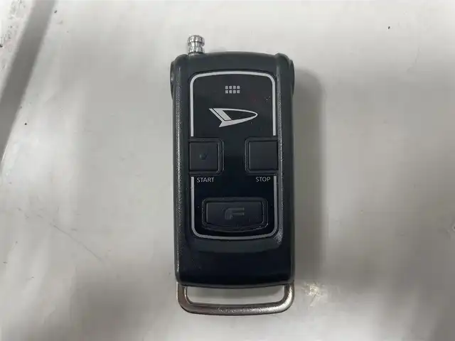 ダイハツ ムーヴ カスタム X LTD SAⅢ 青森県 2017(平29)年 4.9万km パールホワイトⅢ 4WD/スマートアシストIII/・衝突警報機能/・衝突回避支援ブレーキ/・車線逸脱警報機能/・誤発進抑制機能（前後）/・先行車発進お知らせ機能/・オートハイビーム/社外メモリナビ/【FM/AM/CD/DVD/BT】/フルセグTV/シートヒーター/ステアリングスイッチ/電動格納ミラー/LEDヘッドライト/純正エンジンスターター/ETC/純正AW夏タイヤ積込/取扱説明書/保証書