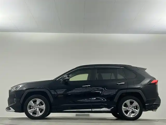 トヨタ ＲＡＶ４ ハイブリッドG 埼玉県 2021(令3)年 4.2万km アティチュードブラックマイカ 純正９型ナビ　フルセグ　ＨＤＭＩ　ＢＴ　モデリスタエアロ　置くだけ充電　バックカメラ　Ｄ席シートヒーター　Ｄ席パワーシート　アダプティブクルーズコントロール　前後ドライブレコーダー　ビルトインＥＴＣ