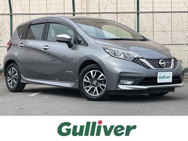 日産 ノート e－パワーオーテック 東京都 2018(平30)年 8.3万km ダークメタルグレー 純正ナビ/バックモニター/エマージェンシーブレーキ/車線逸脱警報/ETC/ドライブレコーダー/車両検知警報/横滑り防止措置/スマートキー/プッシュスタート/オートエアコン/ステアリングスイッチ