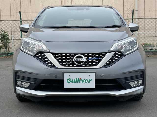 日産 ノート e－パワーオーテック 東京都 2018(平30)年 8.3万km ダークメタルグレー 純正ナビ/バックモニター/エマージェンシーブレーキ/車線逸脱警報/ETC/ドライブレコーダー/車両検知警報/横滑り防止措置/スマートキー/プッシュスタート/オートエアコン/ステアリングスイッチ