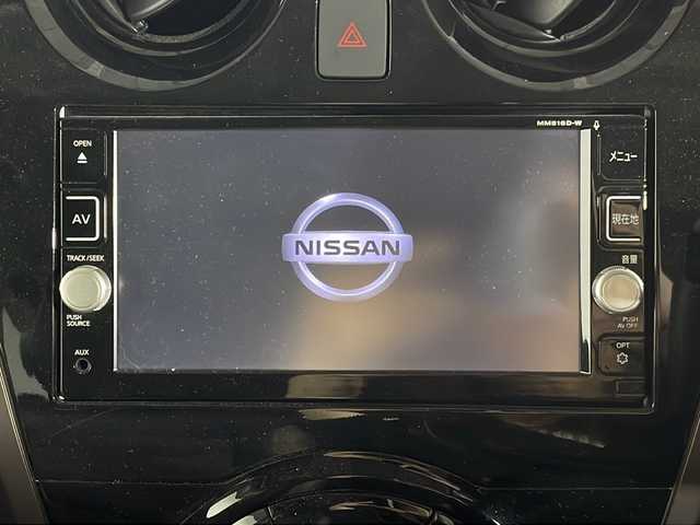 日産 ノート e－パワー メダリスト 広島県 2017(平29)年 2.1万km ホワイト 禁煙車　/純正ナビ　/アラウンドビューモニター　/デジタルインナーミラー　/スマートキー　/ハーフレザーシート　/スマートキー　/オートライト　/ＬＥＤヘッドライト　/コーナーセンサー　/純正１５インチアルミホイール/純正フロアマット/ドライブレコーダー/Wエアバック/レーンキープ/オートエアコン