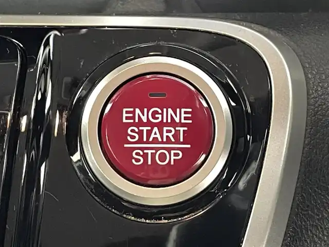 ホンダ Ｎ ＢＯＸ G ターボ Lパッケージ 福島県 2017(平29)年 5.5万km ルナシルバーM 衝突軽減ブレーキ/・クルーズコントロール/純正SDナビ/・型番：VXM-128VS/・（ワンセグTV/CD/DVD/AM/FM/SD/USB）/・バックカメラ/・ETC/アイドリングストップ/革巻きステアリング/・ステアリングスイッチ/プッシュスタート/・スマートキー/電動格納ミラー/・ヘッドライトリベライザー/ドアバイザー/純正フロアマット