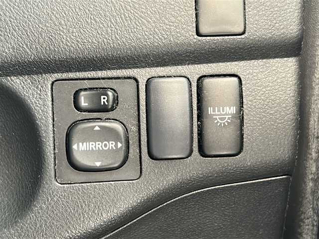 トヨタ ｂＢ S Xバージョン 岐阜県 2006(平18)年 16.9万km ブライトシルバーM 社外ナビゲーション/Bluetooth/フルセグ視聴/ETC/キーレス/ハロゲンライト/シートカバー/革巻きステアリング/純正鉄チン積み込み