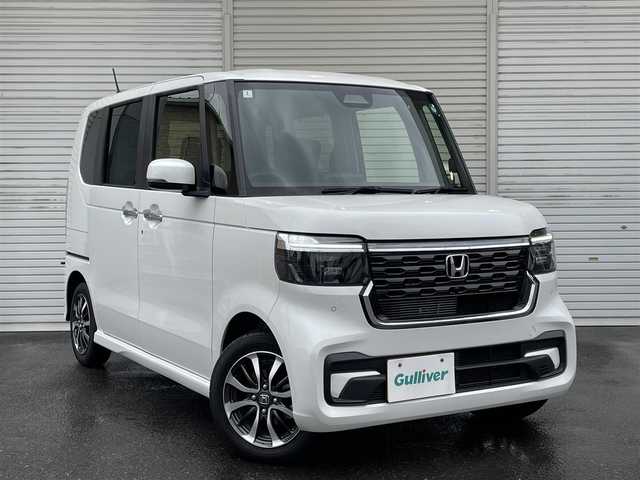 ホンダ Ｎ ＢＯＸ カスタム 福島県 2024(令6)年 0.6万km プラチナホワイトパール 純正ディスプレイオーディオ/AM/FM/BT/USB/AppleCarPlay/AndroidAuto/ホンダセンシング/両側パワースライドドア/レーダークルーズコントロール/クリアランスソナー/ステアリングリモコン/バックカメラ/オートライト/LEDヘッドライト/純正フロアマット/プッシュスタート