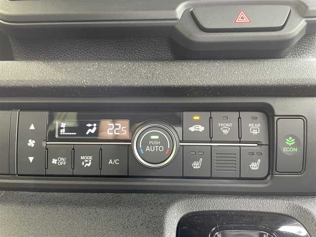 ホンダ Ｎ ＢＯＸ カスタム 福島県 2024(令6)年 0.6万km プラチナホワイトパール 純正ディスプレイオーディオ/AM/FM/BT/USB/AppleCarPlay/AndroidAuto/ホンダセンシング/両側パワースライドドア/レーダークルーズコントロール/クリアランスソナー/ステアリングリモコン/バックカメラ/オートライト/LEDヘッドライト/純正フロアマット/プッシュスタート