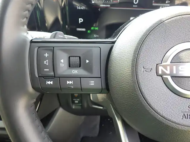 日産 セレナ ハイウェイスター V 千葉県 2023(令5)年 5.3万km ダイヤモンドブラック エマージェンシーブレーキ/ハンズフリー両側パワースライドドア/インテリジェントルームミラー/純正コネクトナビ/地デジTV/【Bluetooth接続】/アラウンドビューモニター/革巻きステアリング/ステアリングスイッチ/ETC（2.0）/LEDヘッドライト/フォグライト/ウインカーミラー/純正16インチアルミホイル/サイド/カーテンエアバッグ/インテリジェントキー