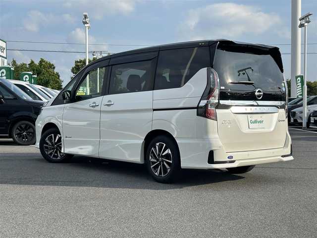 日産 セレナ e－パワー ハイウェイスター V 奈良県 2020(令2)年 2.5万km ブリリアントホワイトパール 2トーン 両側パワースライドドア/純正ナビ(フルセグTV/CD/DVD/AM・FM/BT/HDMI)/純正フリップダウンモニター/アラウンドビューモニター/ETC/クルーズコントロール/プロパイロット/インテリジェントエマージェンシーブレーキ/インテリジェントパーキングアシスト/オートブレーキホールド/純正16インチアルミホイール/純正フロアマット