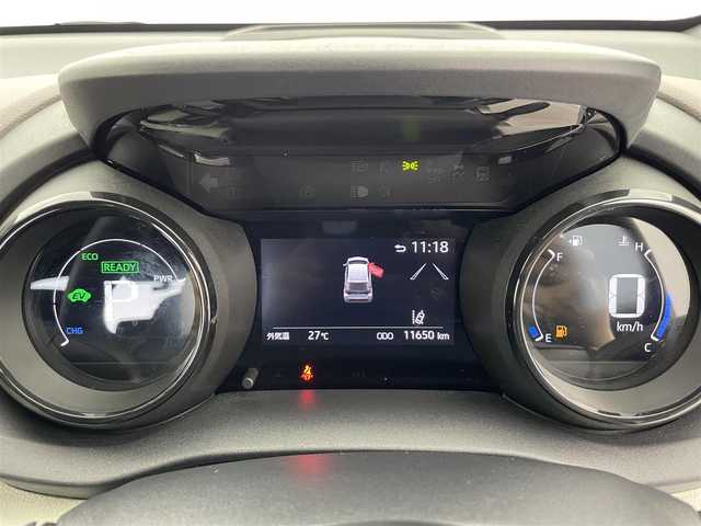 トヨタ ヤリス ハイブリッド Z 富山県 2020(令2)年 1.2万km アバンギャルドブロンズメタリック 純正ディスプレイオーディオ（AM/FM/DVD/BT/USB）/バックカメラ/ドライブレコーダー/ETC/シートヒーター/衝突被害軽減システム/レーダークルーズコントロール/レーンキープアシスト/コーナーセンサー/横滑り防止装置/アイドリングストップ/純正フロアマット/オートLEDライト/オートマチックハイビーム/革巻きステアリング/ステアリングスイッチ/スマートキー/スペアキー
