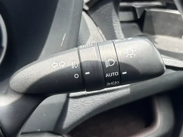 トヨタ ＲＡＶ４ ハイブリットG 宮城県 2020(令2)年 10.9万km ホワイトパールクリスタルシャイン 登録時走行距離１０８７２７ｋｍ/全方位カメラ/レーダークルーズコントロール/プリクラッシュセーフティ/レーンキープアシスト/ブラインドスポットモニター/電動パーキング/ブレーキホールド/横滑り防止機能/オートライト/オートマチックハイビーム/純正ディスプレイ/・ミラキャスト/・ＢＴ/ETC２．０/ドライブレコーダー（前後）/パワーシート（D席）/プッシュスタート/スマートキー/LEDヘッドライト/フォグランプ/ウインカーミラー/１００V充電