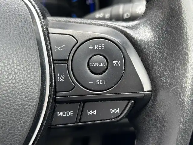 トヨタ ＲＡＶ４ ハイブリットG 宮城県 2020(令2)年 10.9万km ホワイトパールクリスタルシャイン 登録時走行距離１０８７２７ｋｍ/全方位カメラ/レーダークルーズコントロール/プリクラッシュセーフティ/レーンキープアシスト/ブラインドスポットモニター/電動パーキング/ブレーキホールド/横滑り防止機能/オートライト/オートマチックハイビーム/純正ディスプレイ/・ミラキャスト/・ＢＴ/ETC２．０/ドライブレコーダー（前後）/パワーシート（D席）/プッシュスタート/スマートキー/LEDヘッドライト/フォグランプ/ウインカーミラー/１００V充電