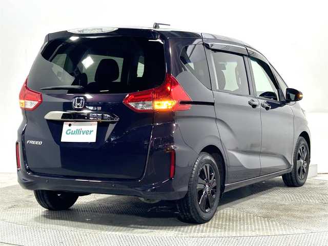 ホンダ フリード G ブラックスタイル 大阪府 2022(令4)年 1.1万km トワイライトミストブラックパール 純正9incナビ(フルセグ/DVD再生/Bluetooth) バックカメラ ETC 両側パワースライドドア シートヒーター 衝突軽減 レーダークルコン レーンアシスト 前後ドラレコ