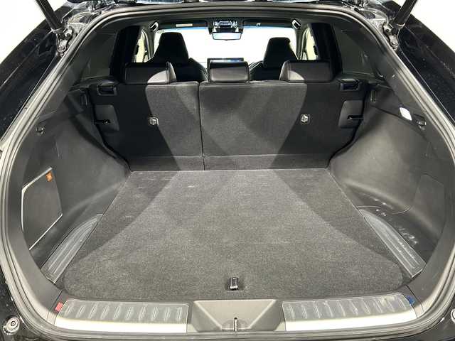 トヨタ ハリアー Z レザーパッケージ 愛知県 2021(令3)年 3.9万km ブラック 純正１２．３インチディスプレイ/ＪＢＬプレミアムサウンド/パノラミックビューモニター/レーダークルーズコントロール/プリクラッシュセーフティ/レーントレーシングアシスト/ブラインドスポットモニター/クリアランスソナー/先行車発進告知/パワーバックドア/ヘッドアップディスプレイ/ハンドルヒーター/シートヒーター/シートクーラー　/パワーシート【シートメモリー付】/デジタルインナーミラー【ドライブレコーダー機能付】/ビルトインＥＴＣ2.0/社外フロアマット/純正19インチアルミホイール