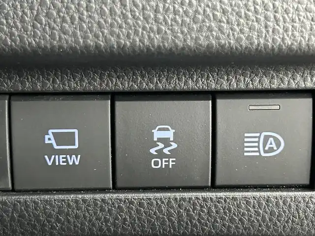 トヨタ ハリアー Z レザーパッケージ 熊本県 2021(令3)年 3.9万km ブラック 純正１２．３インチナビ（ApplCarPlay・AndroidAuto・フルセグ・BT・USB）/ＪＢＬプレミアムサウンド/パノラミックビューモニター/ビルトインETC2.0/レザーシート/前席シートヒーター＆ベンチレーション/録画機能付デジタルインナーミラー/ステアリングヒーター/パワーバックドア/電動パーキング/ブレーキホールド/前後クリアランスソナー/トヨタセーフティーセンス/・プリクラッシュセーフティ/・レーントレーシングアシスト/・ブラインドスポットモニター/・リアクロストラフィックアラート/・ロードサインアシスト/・レーダークルーズコントロール/・先行車発進お知らせ機能/・レーンディパーチャーアラート/・アダプティブハイビームアシスト/横滑り防止/ヘッドアップディスプレイ/パワーシート【シートメモリー付】/デジタルインナーミラー【ドライブレコーダー機能付】/社外フロアマット/純正19インチＡＷ/オートライト/LEDヘッドライト/フォグランプ/スマートキー/プッシュスタート/スペアキー1本/保証書/取扱説明書