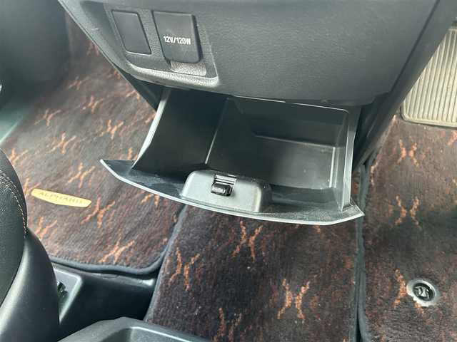 トヨタ アルファード 240S タイプゴールド 岡山県 2013(平25)年 9.6万km ブラック ALPINE9インチナビ/フルセグTV、CD、DVD、AM、FM/Bluetooth、/バックカメラ/パワーバックドア/両側パワースライドドア/前後ドライブレコーダー/GPSレーダー/ビルトインETC/クルーズコントロール/ハーフレザーシート/オットマン/前後コーナーセンサー