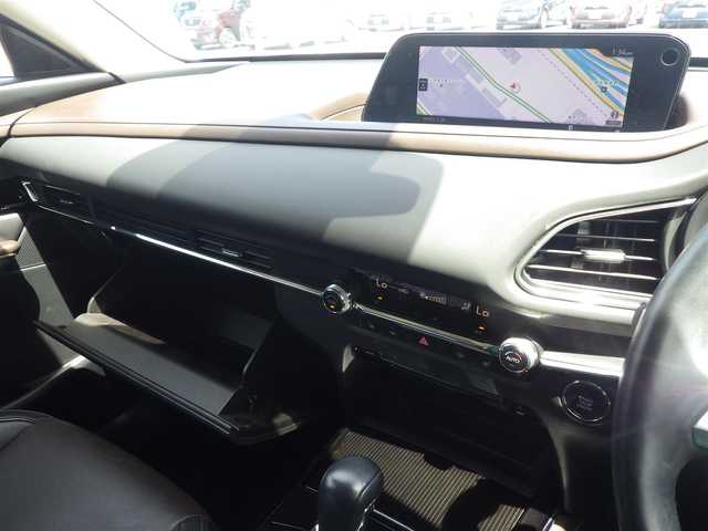 マツダ ＣＸ－３０ XD Lパッケージ 千葉県 2019(令1)年 4.2万km ソウルレッドクリスタルM i-ACTIVSENSE/・スマートブレーキサポート/・ブラインドスポットモニタリング/・レーンキープ・アシスト・システム/・レーダークルーズコントロール/アクティブ・ドライビング・ディスプレイ/パワーバックドア/ブラックレザーシート/運転席パワーシート/前席シートヒーター/純正SDナビ/地デジTV/【DVD/CD再生機能　Bluetooth接続】/360°ビュー・モニター/リバース連動ドアミラー（左）/BOSE/革巻きステアリング/ステアリングヒーター/ステアリングスイッチ/LEDヘッドライト/コーナーセンサー/純正18インチアルミホイル/サイド/カーテンエアバッグ/アドバンストキーレスエントリー