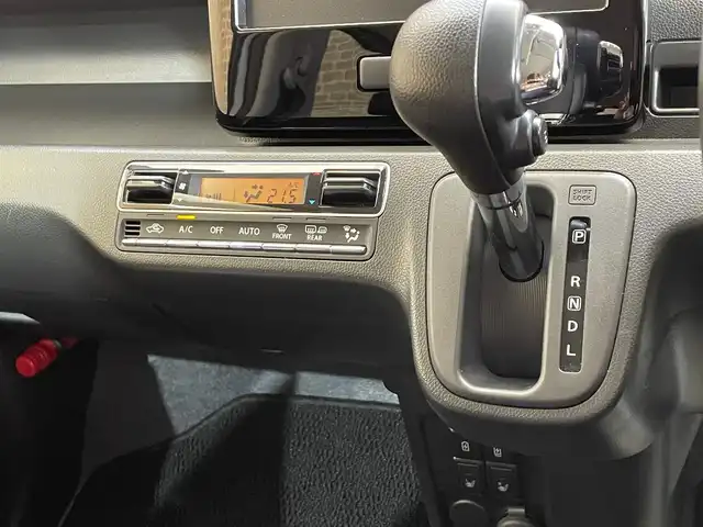 スズキ ワゴンＲ カスタムＺ HYBRID ZX 岩手県 2023(令5)年 0.7万km ピュアホワイトP ４WD/スズキセーフティサポート/デュアルカメラブレーキサポート/車線逸脱抑制機能/誤発進抑制機能/ハイビームアシスト/車両姿勢安定補助システム/リヤパーキングセンサー/横滑り防止装置/アイドリングストップ/シートヒーター/オートエアコン/オートエアコン/LEDヘッドライト/純正14インチアルミホイール/オーディオレス