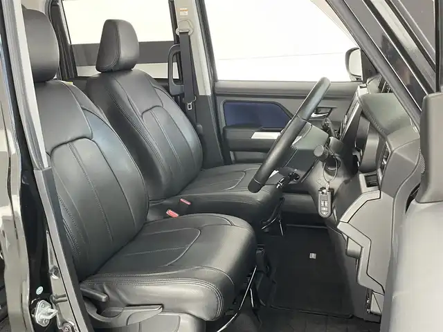 トヨタ ルーミー カスタムG－T 愛知県 2017(平29)年 4.7万km ブラックマイカメタリック コンフォートパッケージ/ナビレディパッケージ/フォグランプ/両側パワースライドドア/LEDライト/ETC/プッシュスタート/スマートキー/Bluetooth/社外ナビ/フルセグTV/ターボ車/純正アルミホイール