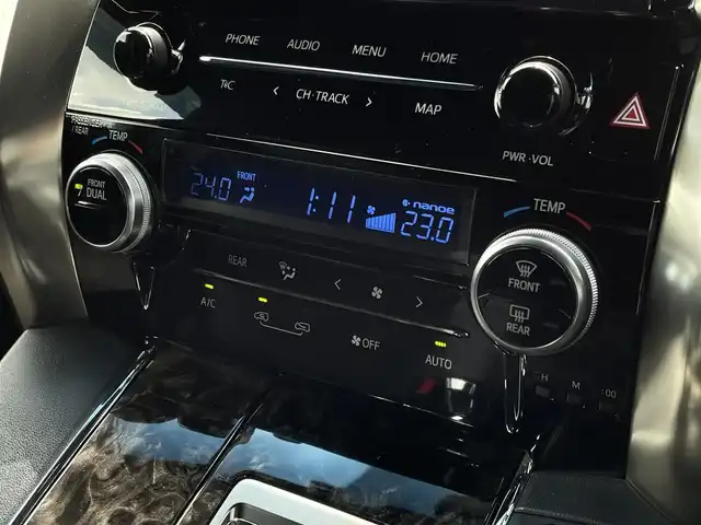 トヨタ ヴェルファイア ゴールデンアイズⅡ 福岡県 2022(令4)年 2.2万km ブラック 純正9型HDDナビ(フルセグTV/BT)バックモニタWサンルーフトヨタセーフティセンス両側パワースライドドアレーダークルコン前後ドラレコETC2.0デジタルインナーミラーUSB純正フロアマット三眼LEDヘッドライト純正アルミホイールプッシュスタートスマートキースペアキー