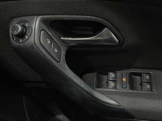 フォルクスワーゲン ポロ TSIコンフォートL BMテクノ 新潟県 2014(平26)年 6.4万km ディープブラックパールエフェクト 社外SDナビゲーションシステム/・CD/DVD/TV/BT/エレクトロニック・スタビリティ・コントロール/アンチロック・ブレーキシステム/リヤビューカメラ/ETC