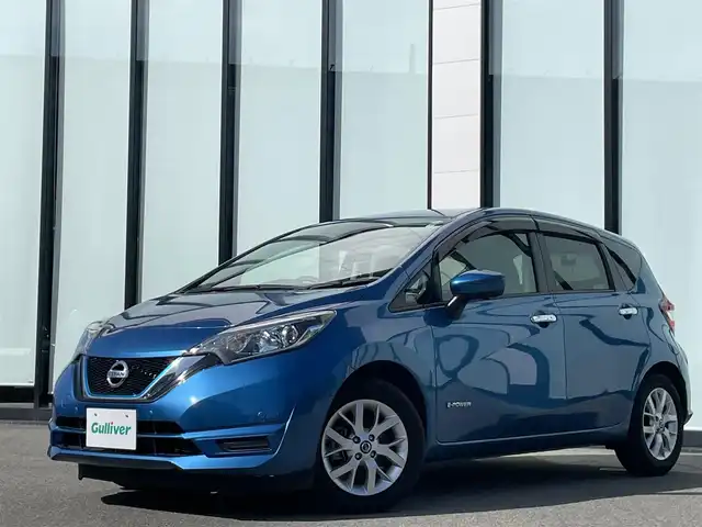 日産 ノート e－パワー X Vセレクション 大阪府 2020(令2)年 2.6万km シャイニングブルー 全方位カメラ　/社外ナビ　/アルパインナビ　/追従型クルーズコントロール　/ＥＴＣ　/Ｂｌｕｅｔｏｏｔｈ　/ミュージックプレーヤー　/ミュージックサーバー/純正マット　/前後ドライブレコーダー　/レーンアシスト　/CD/DVD再生機能あり