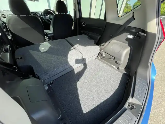 日産 ノート e－パワー X Vセレクション 大阪府 2020(令2)年 2.6万km シャイニングブルー 全方位カメラ　/社外ナビ　/アルパインナビ　/追従型クルーズコントロール　/ＥＴＣ　/Ｂｌｕｅｔｏｏｔｈ　/ミュージックプレーヤー　/ミュージックサーバー/純正マット　/前後ドライブレコーダー　/レーンアシスト　/CD/DVD再生機能あり