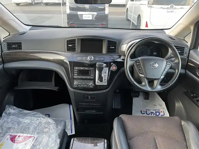 日産 エルグランド 350HWS アーバンクロム 大阪府 2012(平24)年 10.8万km ブリリアントホワイトパール (株)IDOMが運営する【じしゃロン堺店】の自社ローン専用車両になります。/こちらは現金またはオートローンご利用時の価格です。自社ローンご希望の方は別途その旨お申付け下さい