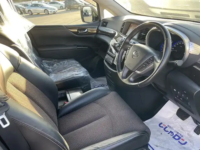 日産 エルグランド 350HWS アーバンクロム 大阪府 2012(平24)年 10.8万km ブリリアントホワイトパール (株)IDOMが運営する【じしゃロン堺店】の自社ローン専用車両になります。/こちらは現金またはオートローンご利用時の価格です。自社ローンご希望の方は別途その旨お申付け下さい