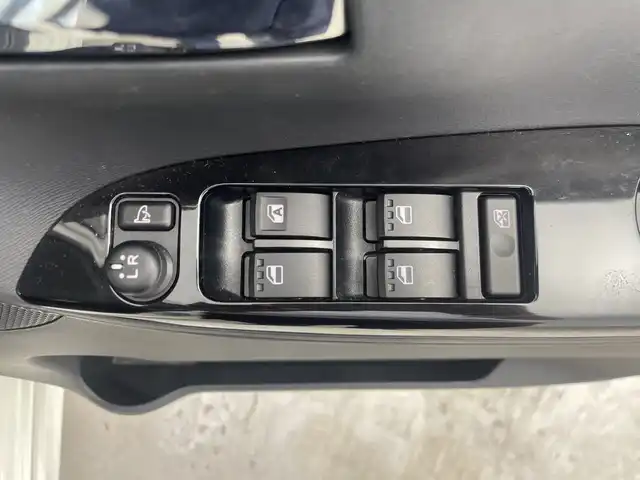 ダイハツ タント カスタム X SA 三重県 2014(平26)年 2.2万km パールホワイトⅢ /禁煙車//社外7インチナビ//バックカメラ//スマートアシスト//ETC//プッシュスタート//片側パワースライドドア//HIDヘッドライト//純正14インチアルミホイール//スマートキー//フォグランプ//オートライト