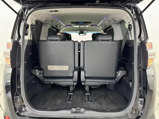 トヨタ ヴェルファイア Z Gエディション 福岡県 2018(平30)年 5.3万km ブラック アルパイン後席モニター／ナビ　/バックカメラ　/デジタルインナーミラー　/ETC　/前後ドラレコ　/レーダー探知機　/セーフティセンス　/レーダークルーズコントロール　/衝突軽減ブレーキ　/レーンキープ　/アクセル踏み間違い防止　/ＭＴモード付ＡＴ　/両側電動スライドドア　/パワーバックドア　/シートメモリー付きパワーシート　/シートヒーター/ベンチレーション　/ステアリングヒーター　/３眼ＬＥＤヘッドライト　/純正18インチアルミホイール
