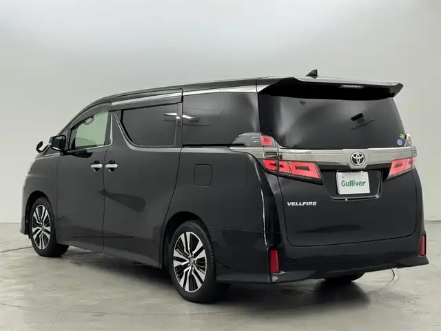 トヨタ ヴェルファイア Z Gエディション 福岡県 2018(平30)年 5.3万km ブラック アルパイン後席モニター／ナビ　/バックカメラ　/デジタルインナーミラー　/ETC　/前後ドラレコ　/レーダー探知機　/セーフティセンス　/レーダークルーズコントロール　/衝突軽減ブレーキ　/レーンキープ　/アクセル踏み間違い防止　/ＭＴモード付ＡＴ　/両側電動スライドドア　/パワーバックドア　/シートメモリー付きパワーシート　/シートヒーター/ベンチレーション　/ステアリングヒーター　/３眼ＬＥＤヘッドライト　/純正18インチアルミホイール
