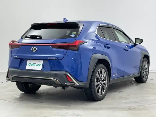 レクサス ＵＸ 250h Fスポーツ 新潟県 2020(令2)年 6.1万km セレスティアルブルーガラスフレーク 純正メモリナビ/　フルセグTV/Bluetooth/CD/DVD/USB/レクサスセーフティシステム/・オートマチックハイビーム/・プリクラッシュセーフティ/・レーントレーシングアシスト/・レーンディパーチャーアラート/・ロードサインアシスト/・レーダークルーズコントロール/リヤクロストラフィックアラート/ブラインドスポットモニター/パワーバックドア/前後ドライブレコーダー/D席メモリーシート/前席パワーシート/レザーシート/前席シートヒーター/前後コーナーセンサー/バックモニター/ビルトインETC2.0/ステアリングヒーター/レザーステアリング/ステアリングスイッチ