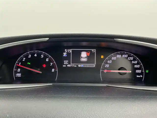 トヨタ シエンタ G グランパー 大分県 2020(令2)年 5万km センシュアルレッドマイカ 社外SDナビ/（フルセグ/CD/DVD/Bluetooth）/フリップダウンモニター/衝突軽減ブレーキ/レーンディパーチャアシスト/オートハイビーム/前後ドライブレコーダー/バックカメラ/ETC/両側パワースライドドア/プッシュスタート・スマートキー/ヘッドライトレベライザー/USB充電ポート×２/保証書・取扱説明書/スペアキー