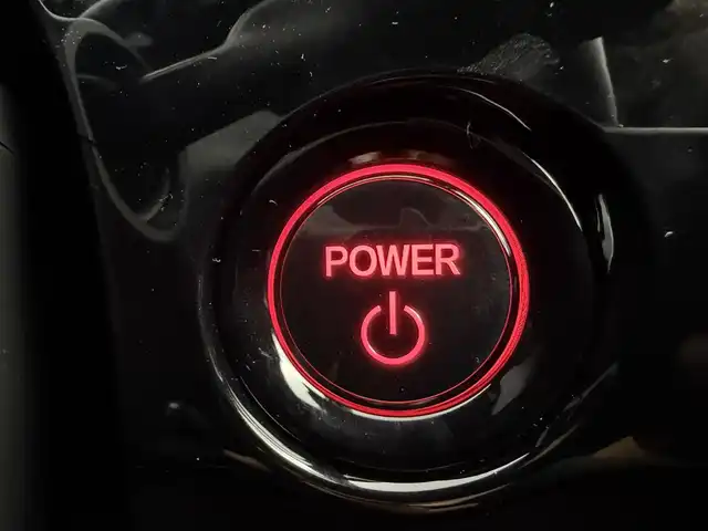 ホンダ シビック e:HEV EX 愛知県 2025(令7)年 0.1千km ソニックグレーパール 登録済未使用車/登録時走行距離13km/パノラマサンルーフ/BOSEサウンドシステム/ホンダコネクト9インチディスプレイ/フルセグTV/Bluetooth/AppleCarPlay/USB/ワイヤレス充電/純正フロアマット/ビルトインETC2.0/純正前後ドライブレコーダー/前席パワーシート/前席シートヒーター/バックカメラ/ホンダセンシング/衝突軽減ブレーキ/パーキングセンサー/踏み間違い防止装置/車線逸脱警報/アダプティブクルーズコントロール/ブラインドスポットモニター/ラゲッジマット/トノカバー