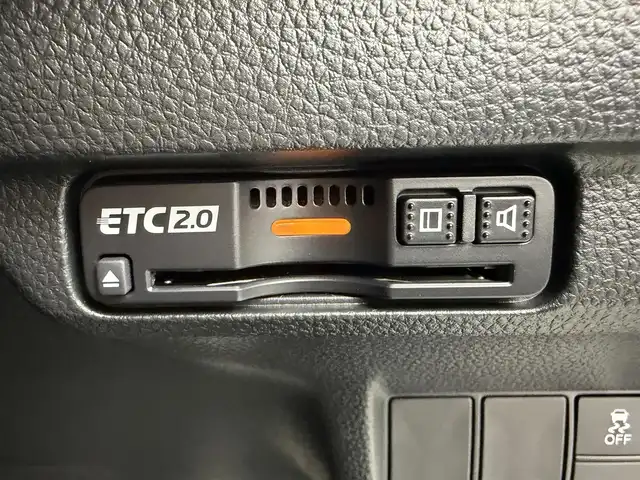 ホンダ シビック e:HEV EX 愛知県 2025(令7)年 0.1千km ソニックグレーパール 登録済未使用車/登録時走行距離13km/パノラマサンルーフ/BOSEサウンドシステム/ホンダコネクト9インチディスプレイ/フルセグTV/Bluetooth/AppleCarPlay/USB/ワイヤレス充電/純正フロアマット/ビルトインETC2.0/純正前後ドライブレコーダー/前席パワーシート/前席シートヒーター/バックカメラ/ホンダセンシング/衝突軽減ブレーキ/パーキングセンサー/踏み間違い防止装置/車線逸脱警報/アダプティブクルーズコントロール/ブラインドスポットモニター/ラゲッジマット/トノカバー