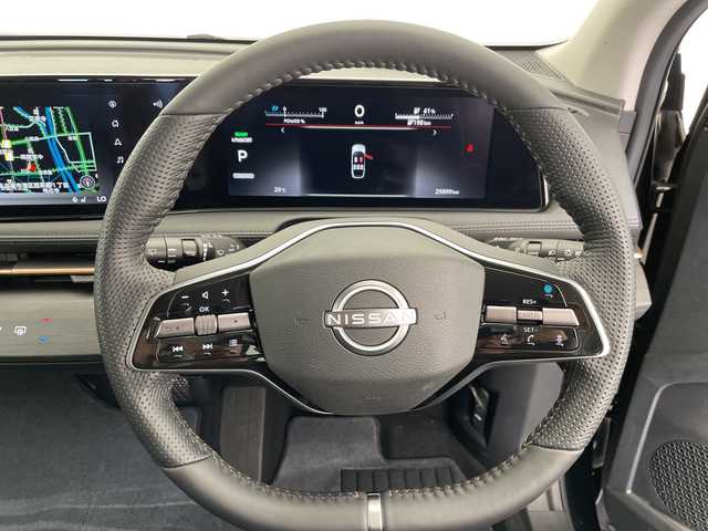 日産 アリア B6 愛知県 2022(令4)年 2.6万km 黒 純正12型ディズプレイオーディオナビ/全方位カメラ/レーダークルーズコントロール/シートヒーター/電動リアゲート/パワーシート/コーナーセンサー/純正アルミホイール/ETC2.0/ブラインドスポットモニター/LEDヘッドライト/インテリジェントミラー/レーンキープアシスト/ワイヤレス充電機/ドライブレコーダー/衝突軽減システム/フルセグ/Bluetooth/ステアリングスイッチ/スマートキー/プッシュスタート