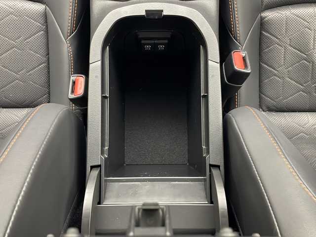 トヨタ ＲＡＶ４ アドベンチャー 秋田県 2019(令1)年 2.3万km アーバンカーキ 4WD/トヨタセーフティセンス/純正SDナビ/　　CD/DVD/BT/HDMI/フルセグ/バックカメラ/LEDオートライト/レーダークルーズコントロール/合皮シート/パワーシート/シートヒーター/ベンチレーション/ステアリングヒーター/純正フロアマット/純正ドライブレコーダー/スマートキー/ETC