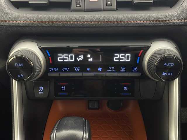 トヨタ ＲＡＶ４ アドベンチャー 秋田県 2019(令1)年 2.3万km アーバンカーキ 4WD/トヨタセーフティセンス/純正SDナビ/　　CD/DVD/BT/HDMI/フルセグ/バックカメラ/LEDオートライト/レーダークルーズコントロール/合皮シート/パワーシート/シートヒーター/ベンチレーション/ステアリングヒーター/純正フロアマット/純正ドライブレコーダー/スマートキー/ETC