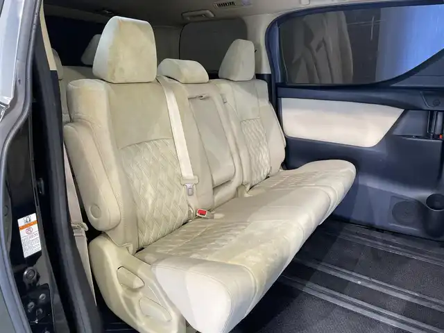 トヨタ アルファード X 愛知県 2020(令2)年 6.5万km ブラック 純正９インチナビ/両側パワースライドドア/レーダークルーズコントロール/衝突軽減ブレーキ/車線逸脱警報/クリアランスソナー/先行車発進告知/電動パーキングブレーキ/ブレーキホールド/バックカメラ/ドライブレコーダー/ビルトインＥＴＣ/アクセサリーソケット/USB入力端子/ＬＥＤヘッドライト/オートハイビーム/ISOFIX/純正16インチアルミホイール