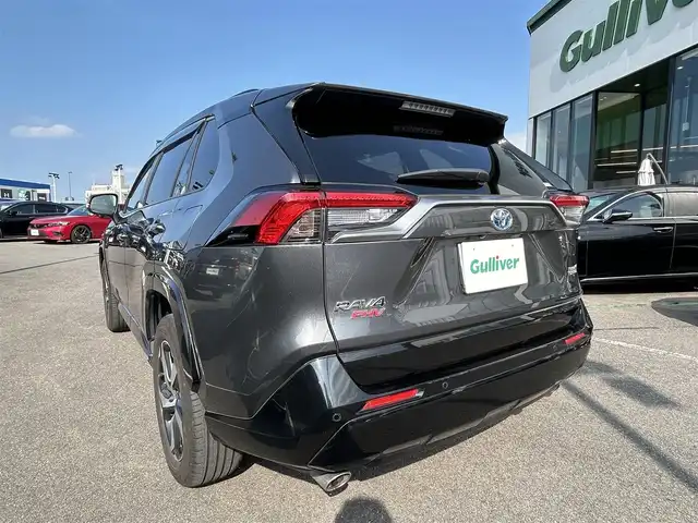 トヨタ ＲＡＶ４ ＰＨＶ G Z 長崎県 2021(令3)年 7.4万km グレーメタリック 純正ディスプレイオーディオ（ナビ/ＡＭ／ＦＭ／フルセグ／ＢＴ）/パノラミックビューモニター/ブラインドスポットモニター/ビルトインETC/レーダークルーズコントロール/全席シートヒーター/前席エアシート/ステアリングヒーター/ステアリングスイッチ/パワーバックドア/パワーシート前席/純正18インチアルミホイール