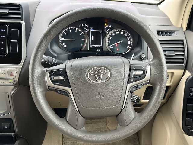 トヨタ ランドクルーザー プラド TX 秋田県 2018(平30)年 3.1万km ホワイトパールクリスタルシャイン 社外メモリナビ/社外BT、CD、DVD/バックカメラ/ドライブレコーダー/純正17インチAW/４WD/保証書、取説