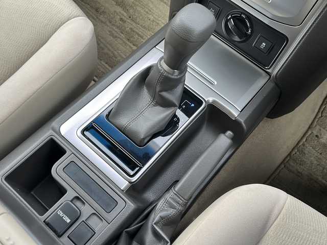 トヨタ ランドクルーザー プラド TX 秋田県 2018(平30)年 3.1万km ホワイトパールクリスタルシャイン 社外メモリナビ/社外BT、CD、DVD/バックカメラ/ドライブレコーダー/純正17インチAW/４WD/保証書、取説